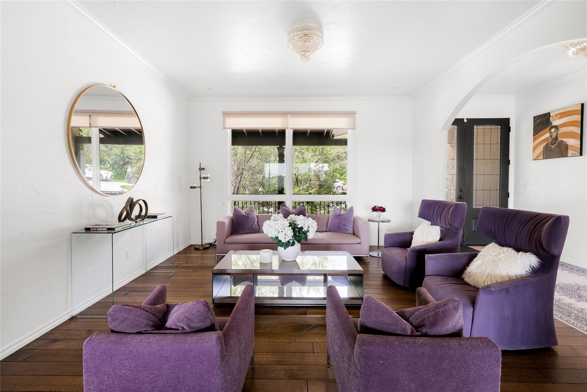 411 SKYLINE DR