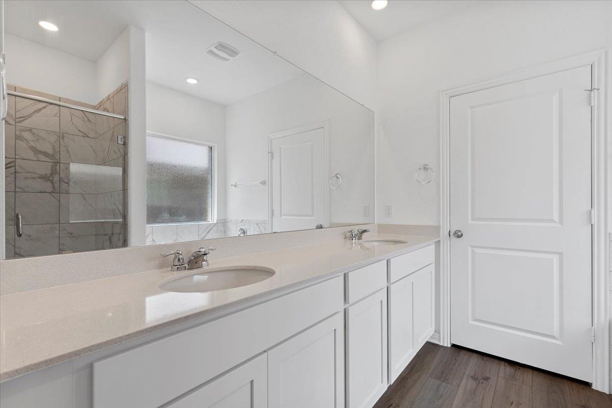 245 Glen Arbor DR