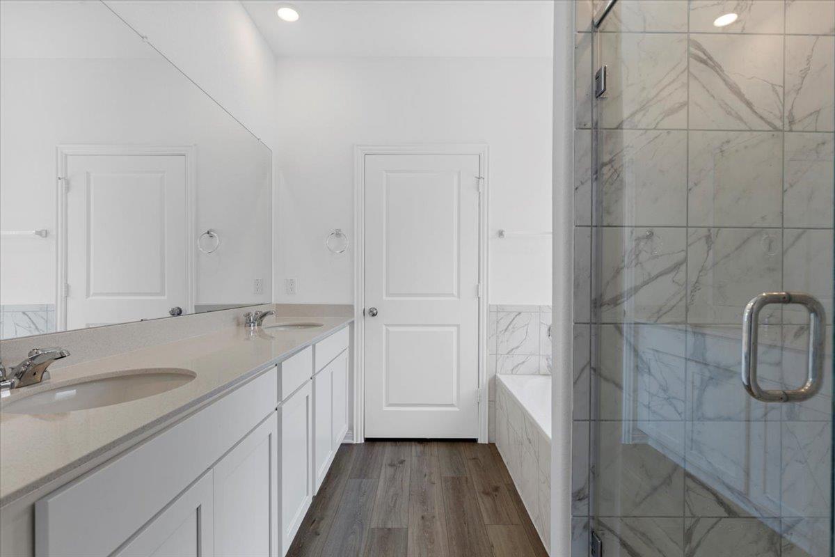 245 Glen Arbor DR