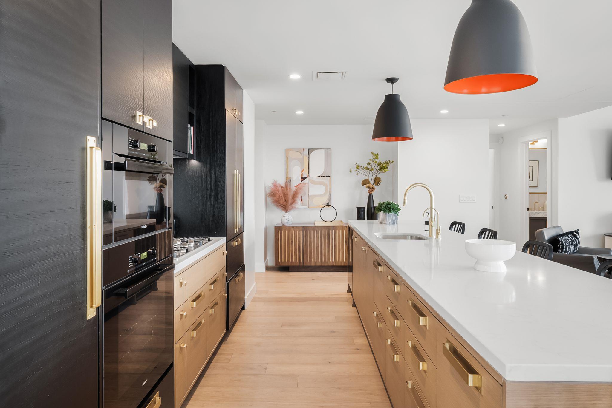 70 RAINEY ST # 2606, Austin Unit: 2606