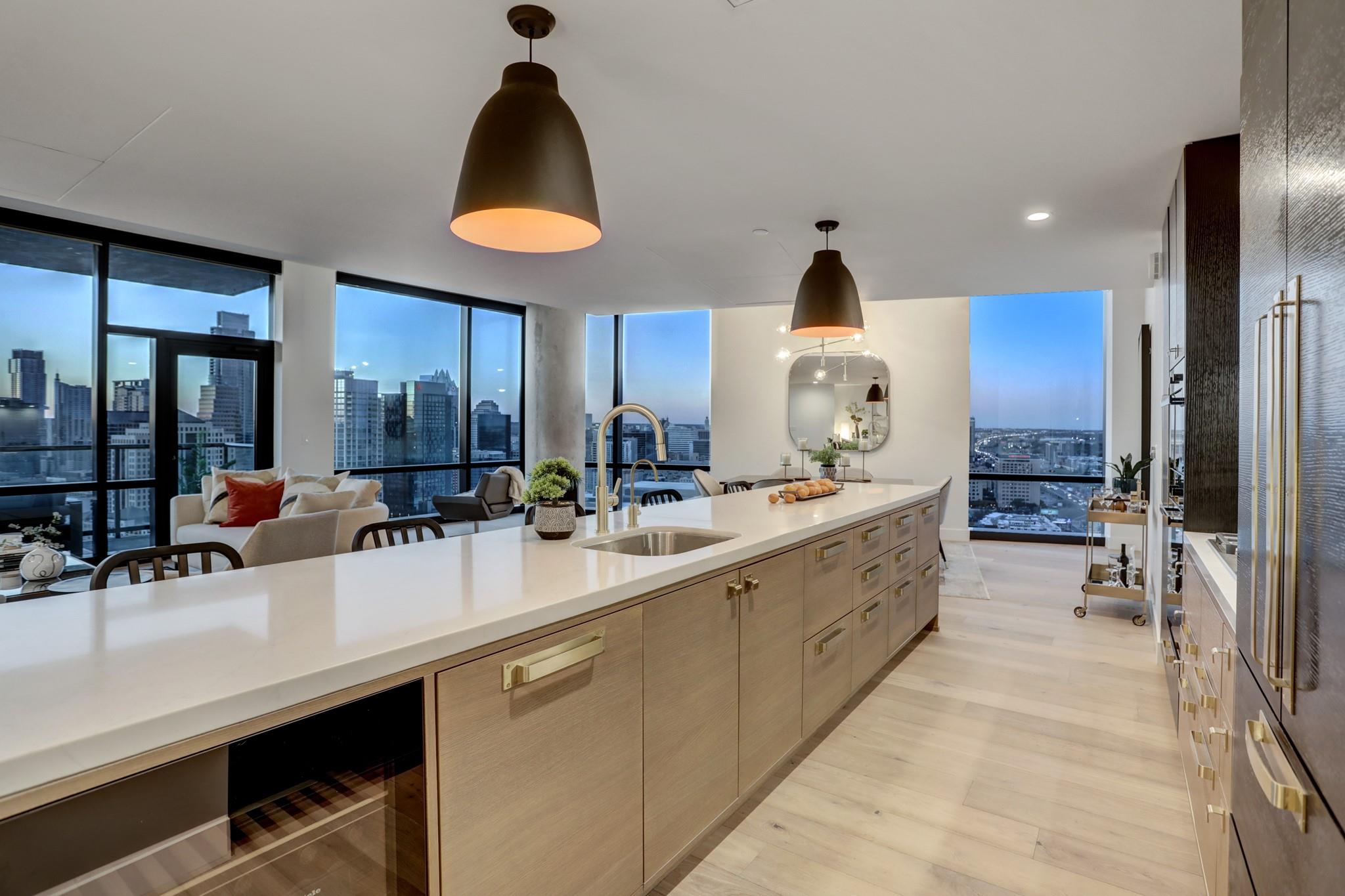 70 RAINEY ST # 2606, Austin Unit: 2606