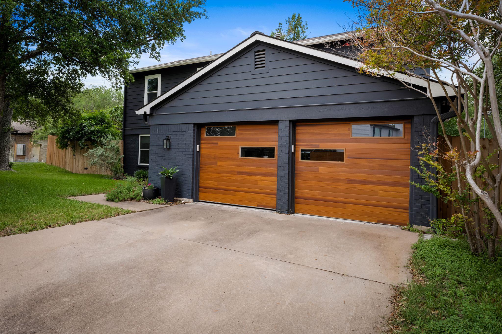 11600 Parkfield DR