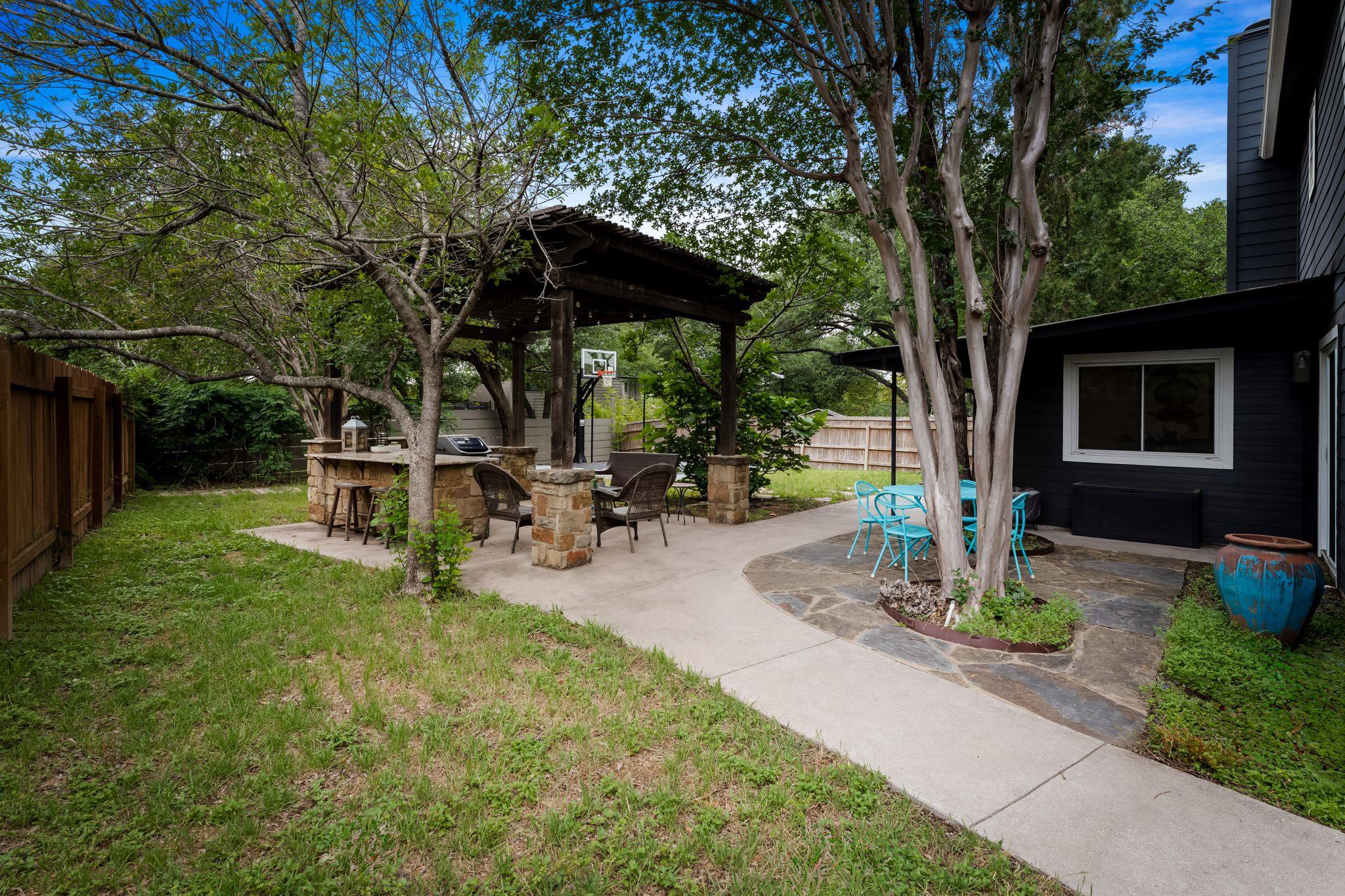 11600 Parkfield DR