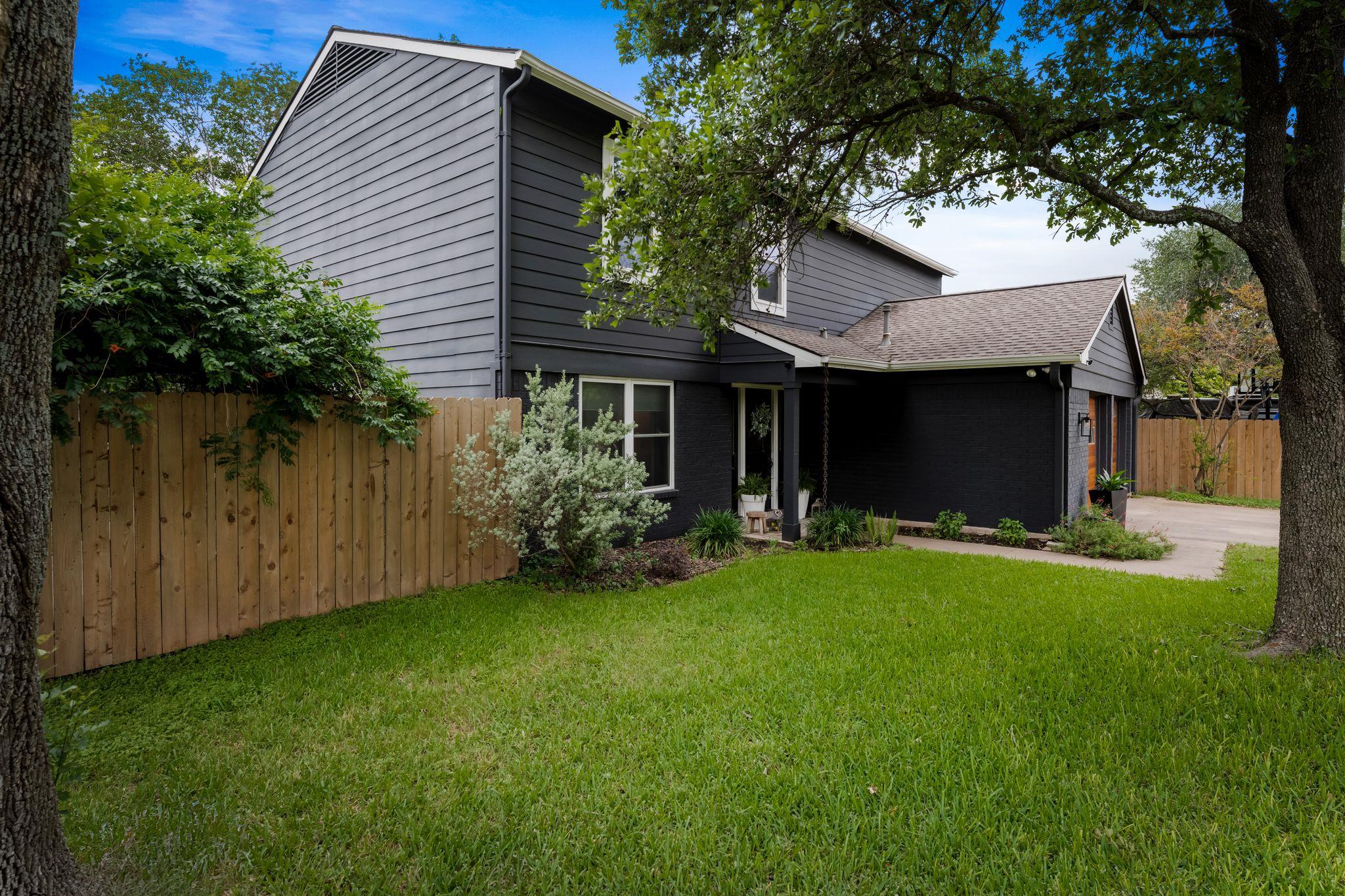11600 Parkfield DR