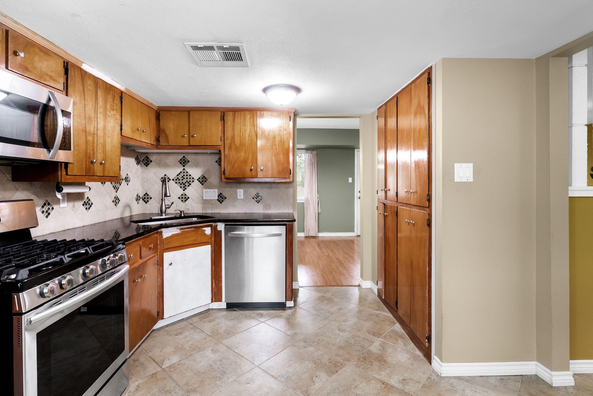 7214 Teaberry DR