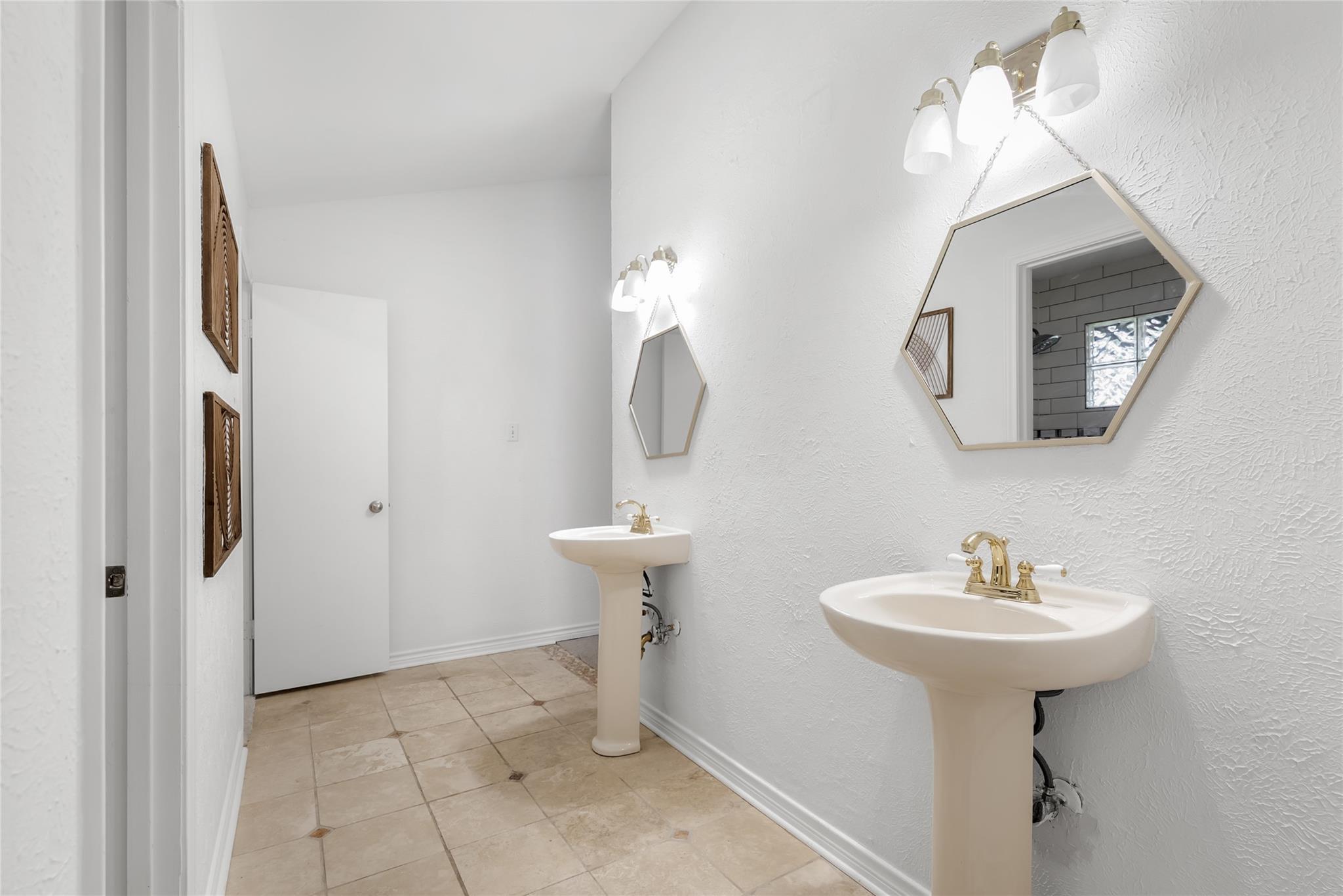 8306 SEMINARY RIDGE DR