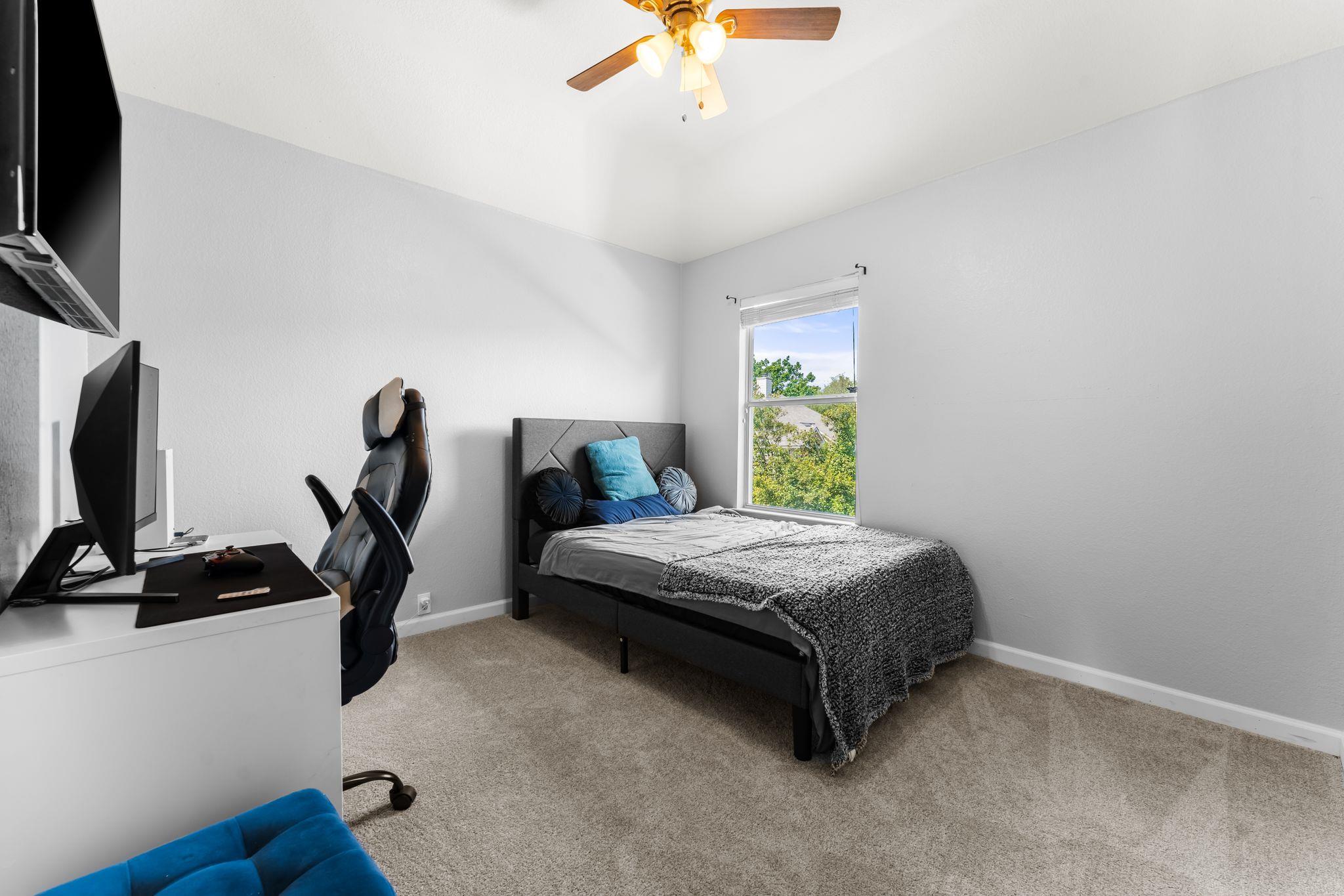 1600 Serenity Springs CV