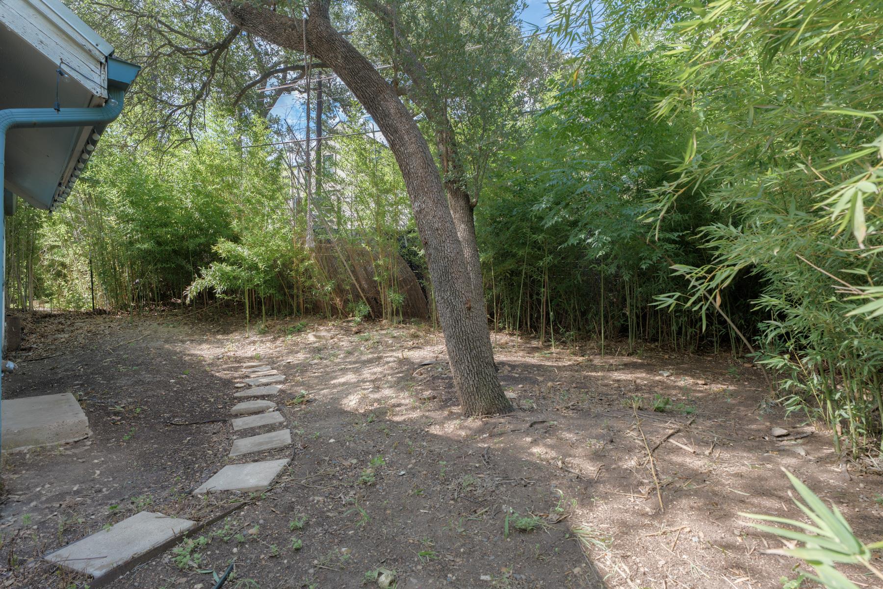 3301 Doolin DR