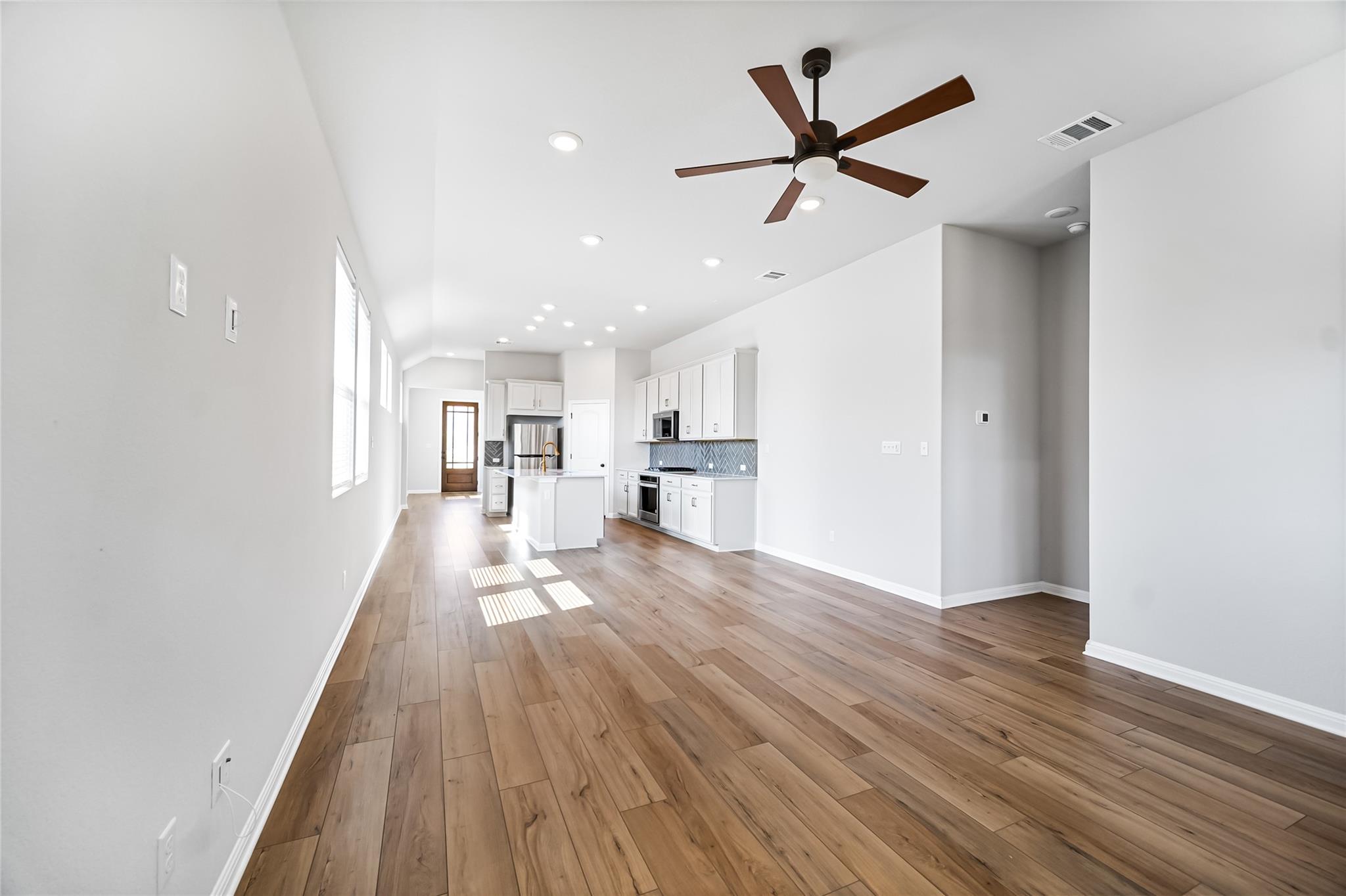404 Fluttermill LOOP