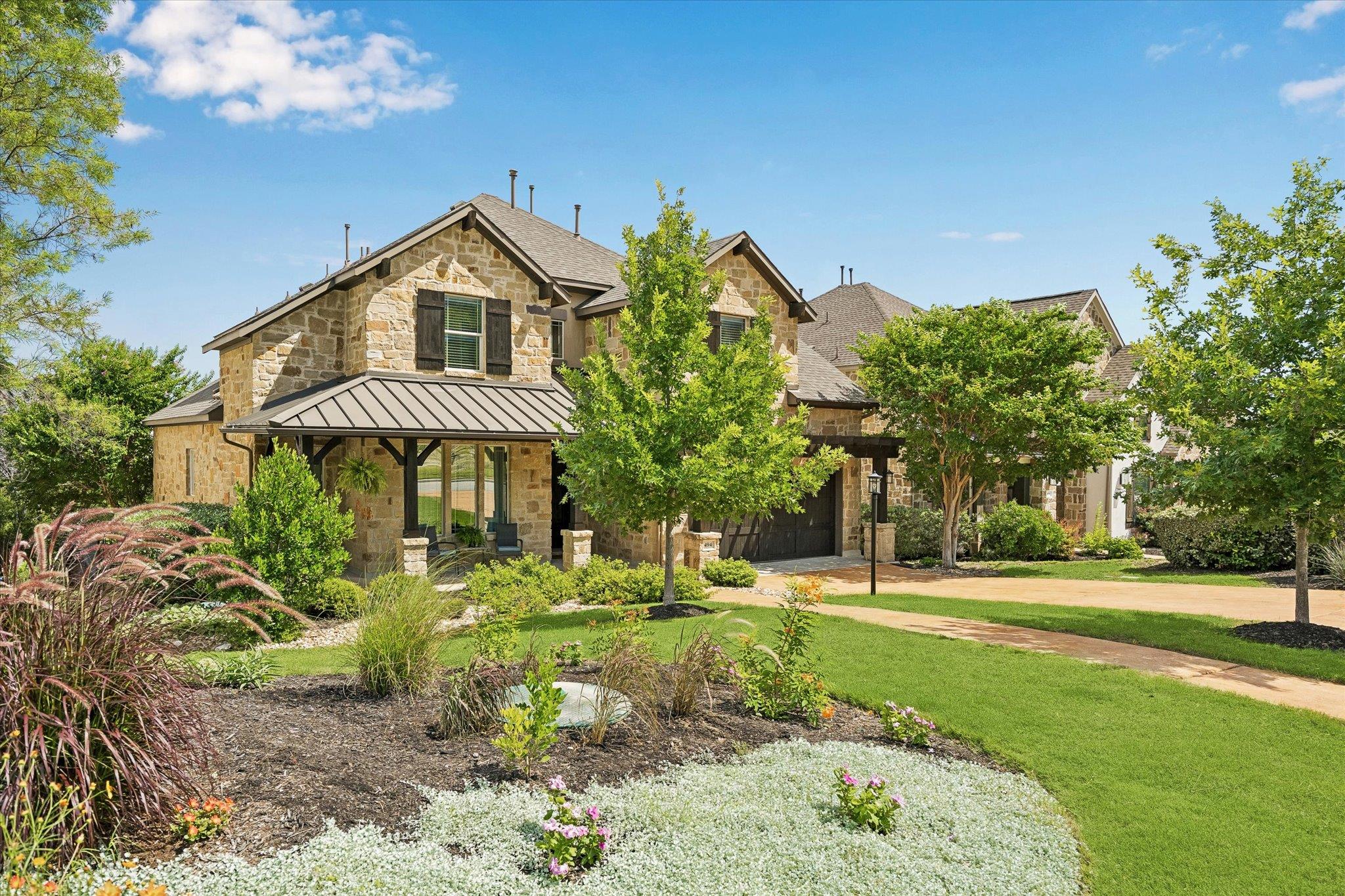 494 Anfield CIR