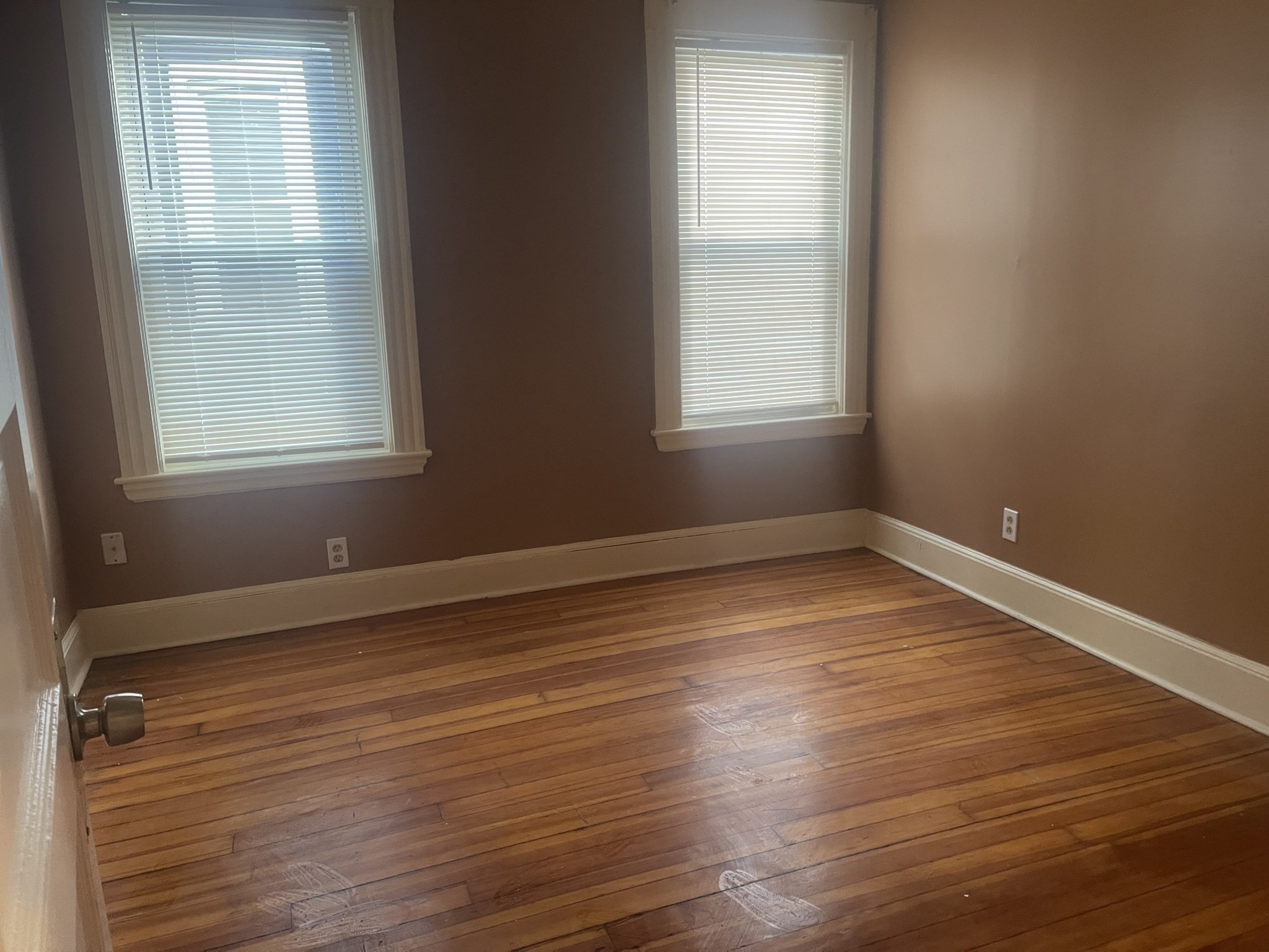 6 Bailey St # 1