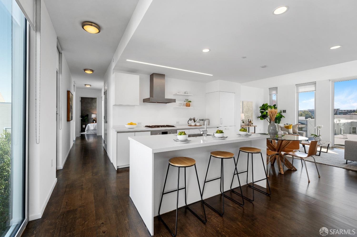 450 Hayes Street Unit: PH8