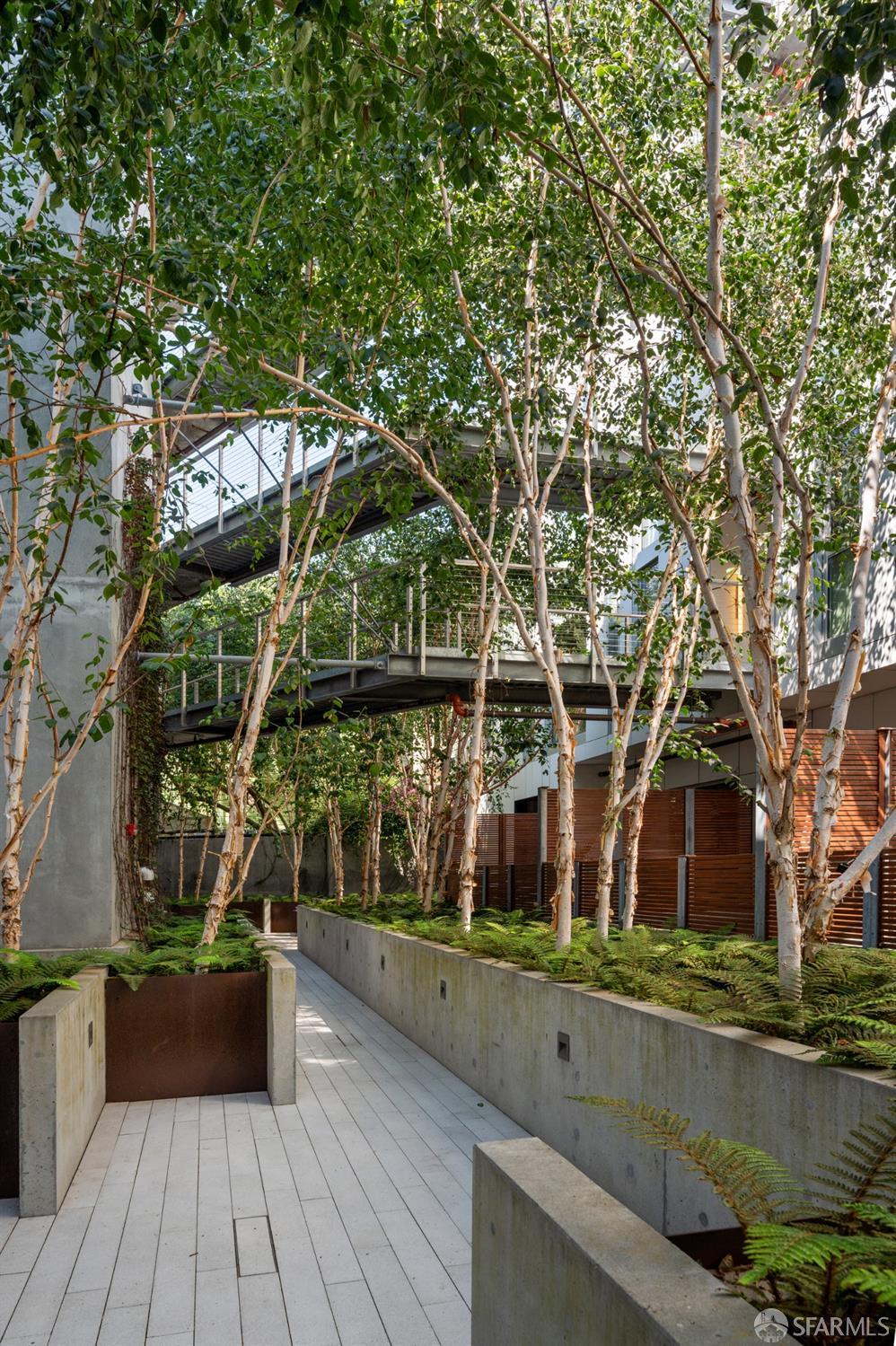 450 Hayes Street Unit: PH8