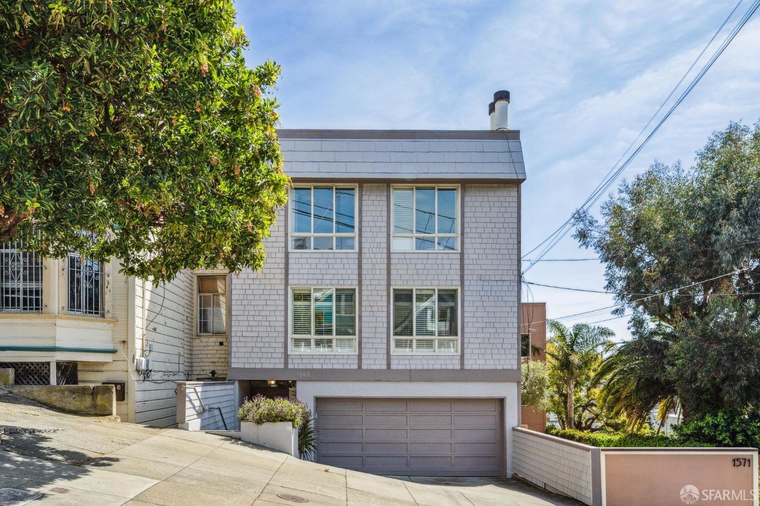 1565 Noe Street