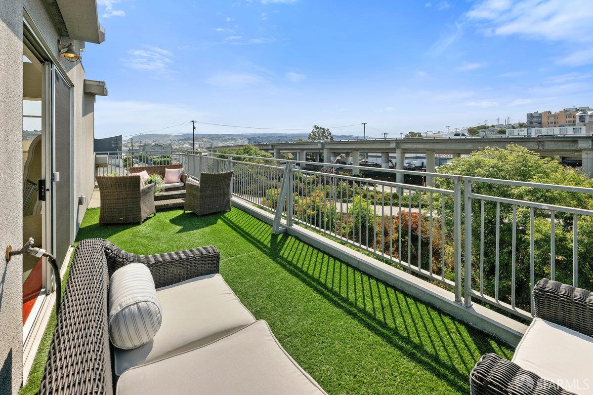 1325 Indiana Street # 301