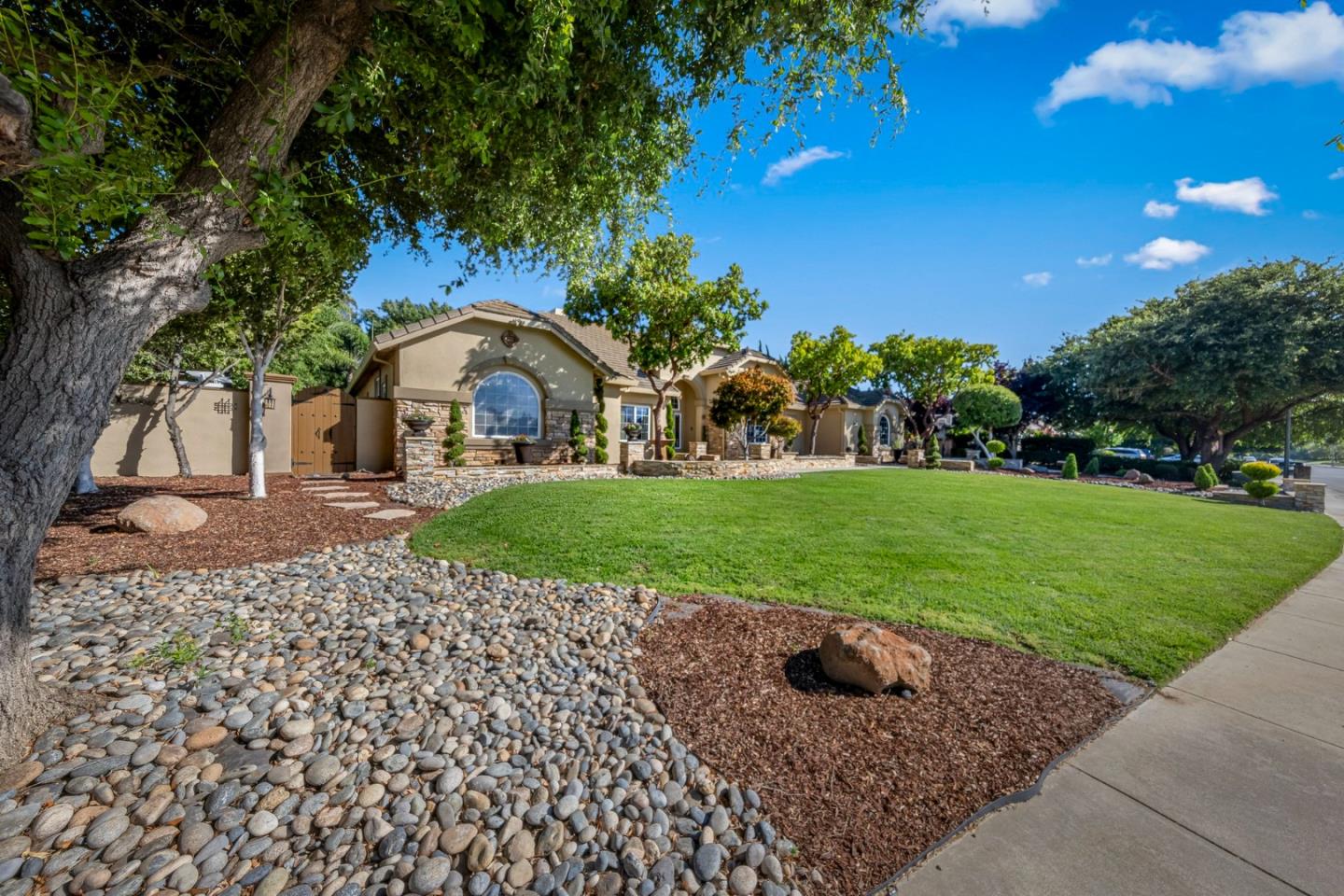 1980 Pear Drive