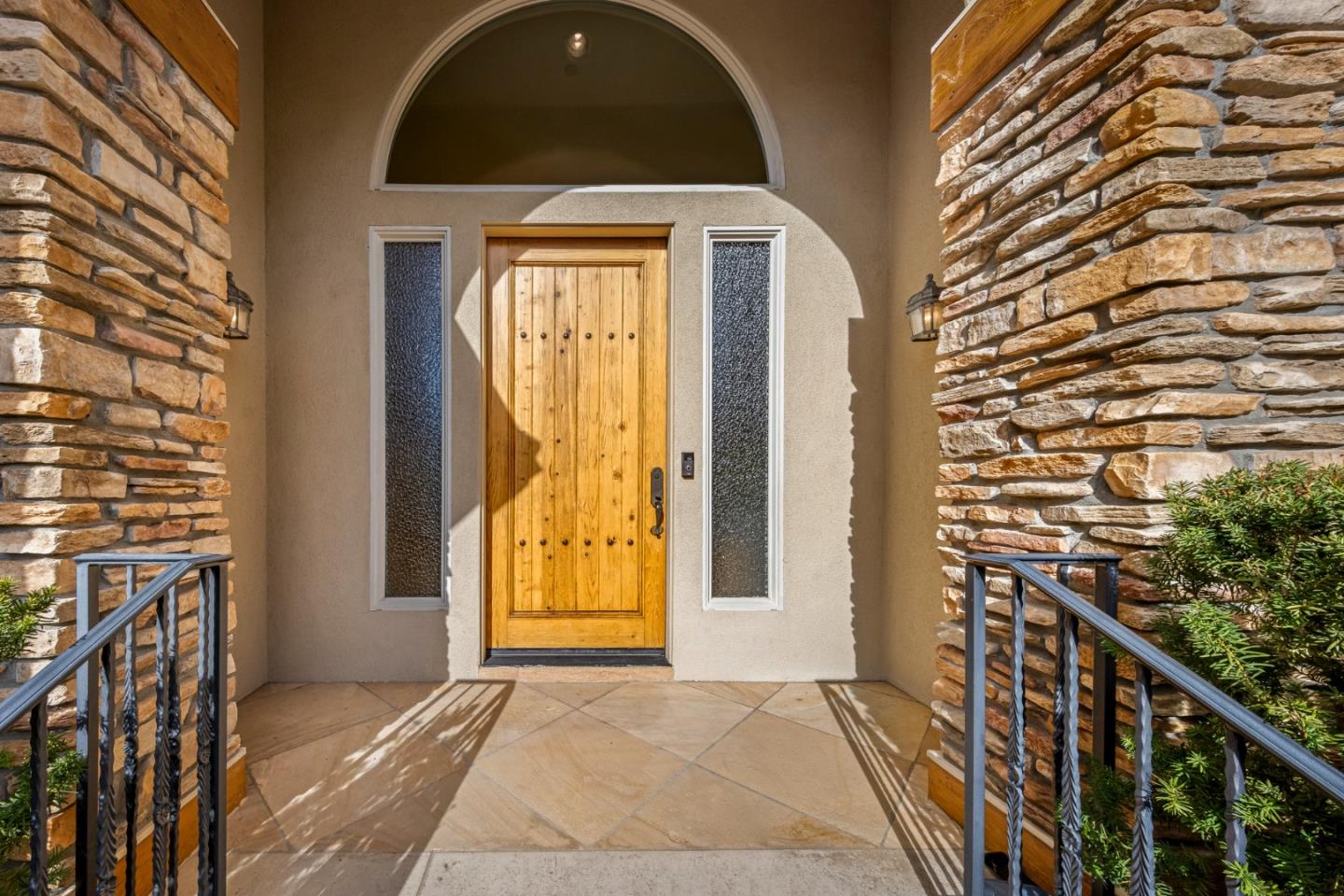 2155 Country Drive