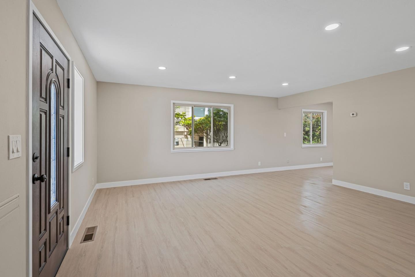 620-624 Mcclellan Avenue