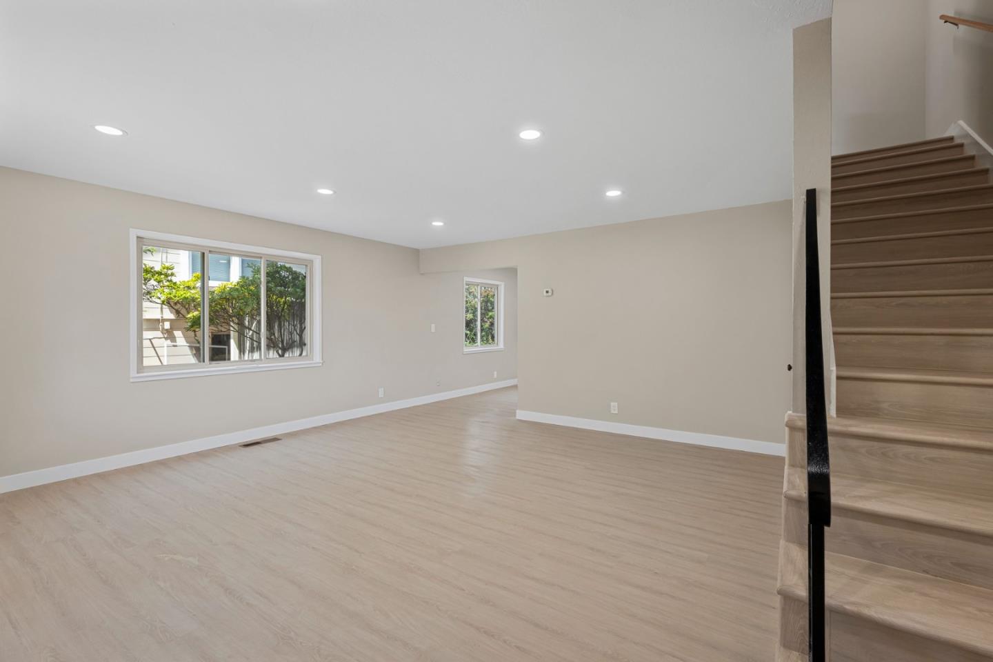 620-624 Mcclellan Avenue