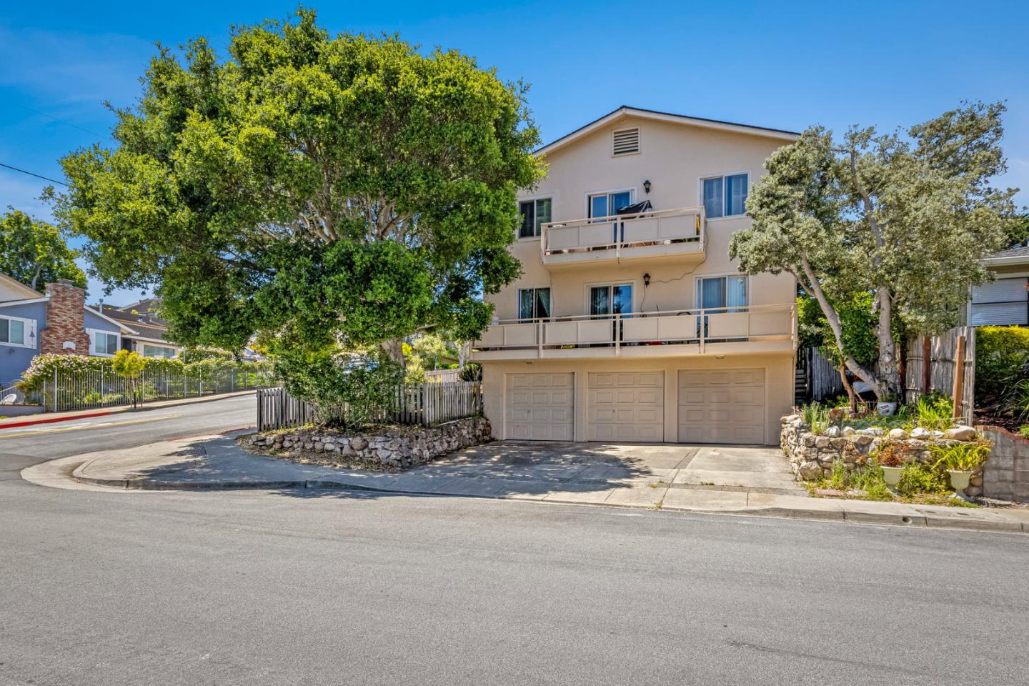 620-624 Mcclellan Avenue