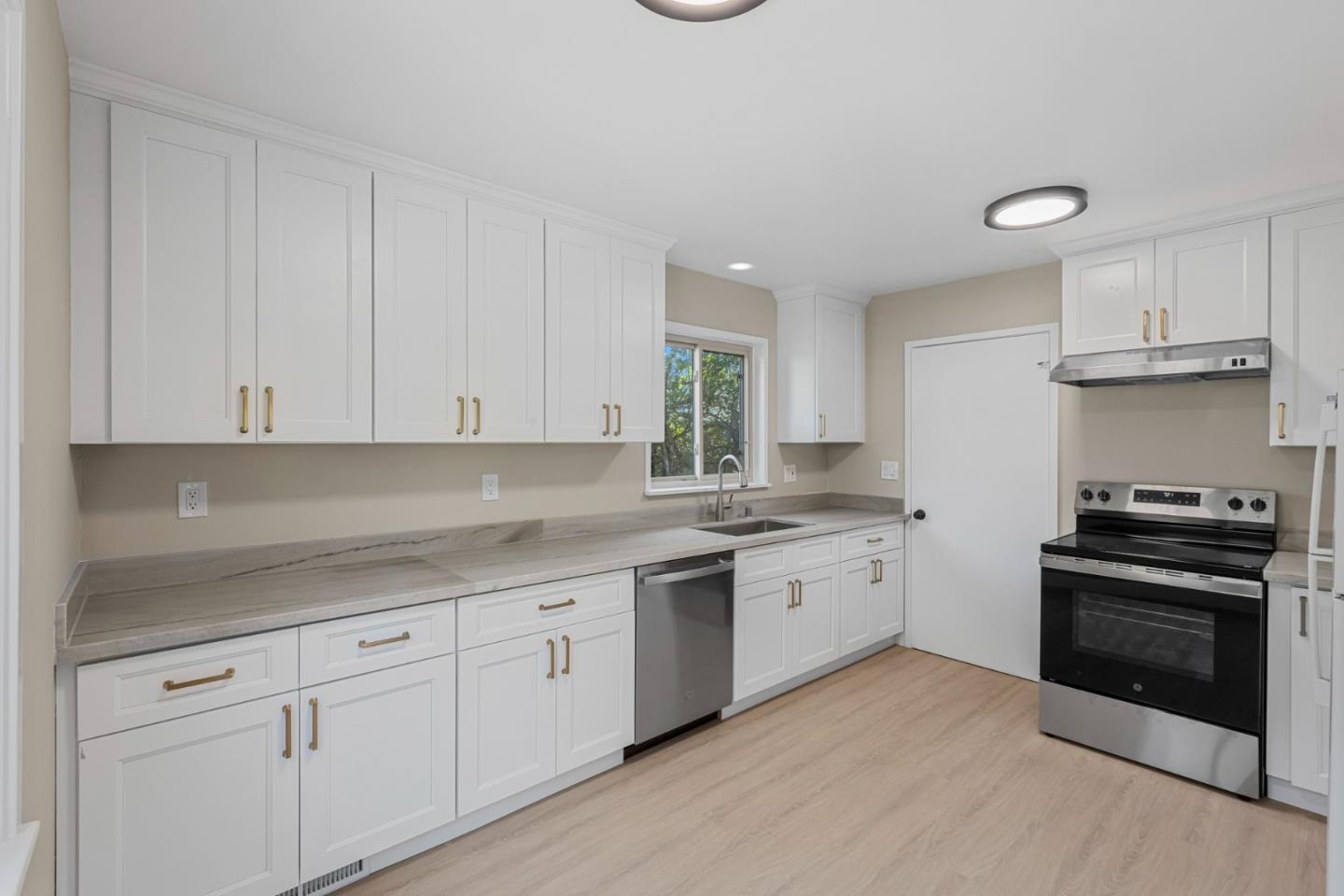 620-624 Mcclellan Avenue