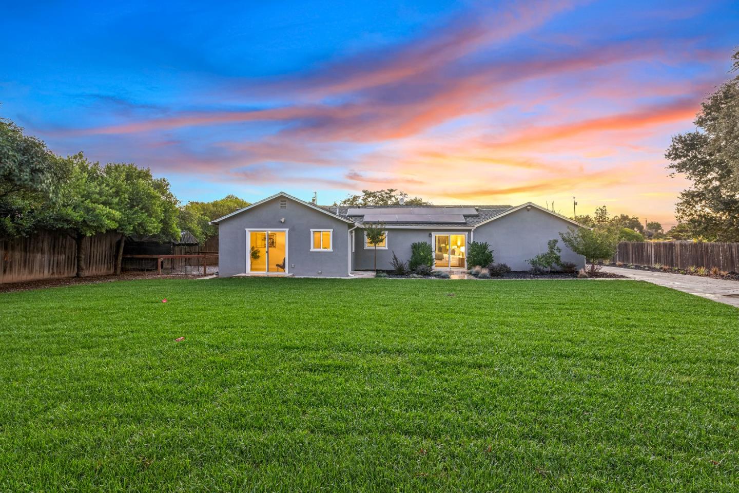 11840 Foothill Avenue