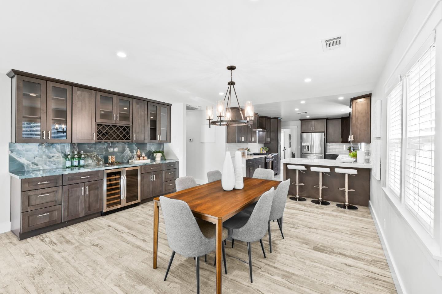 11840 Foothill Avenue