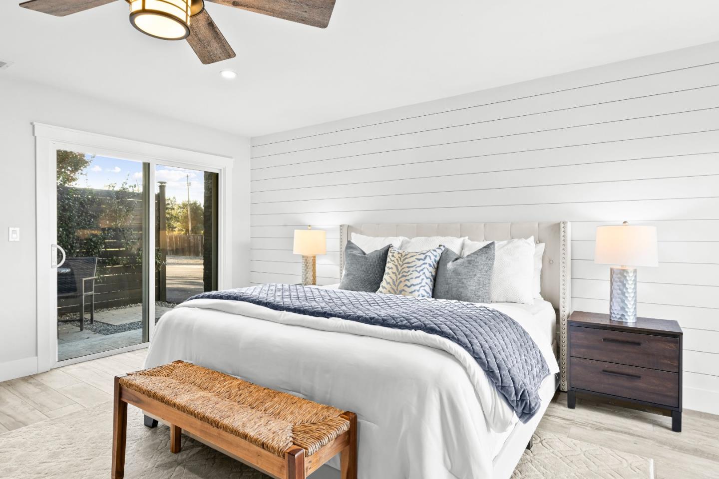 11840 Foothill Avenue