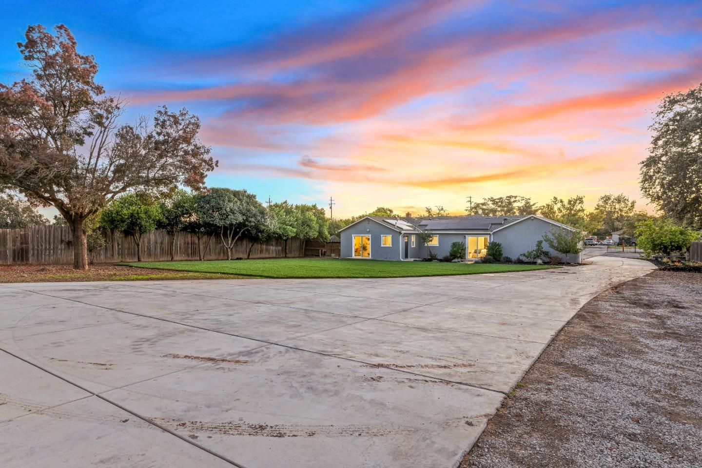 11840 Foothill Avenue