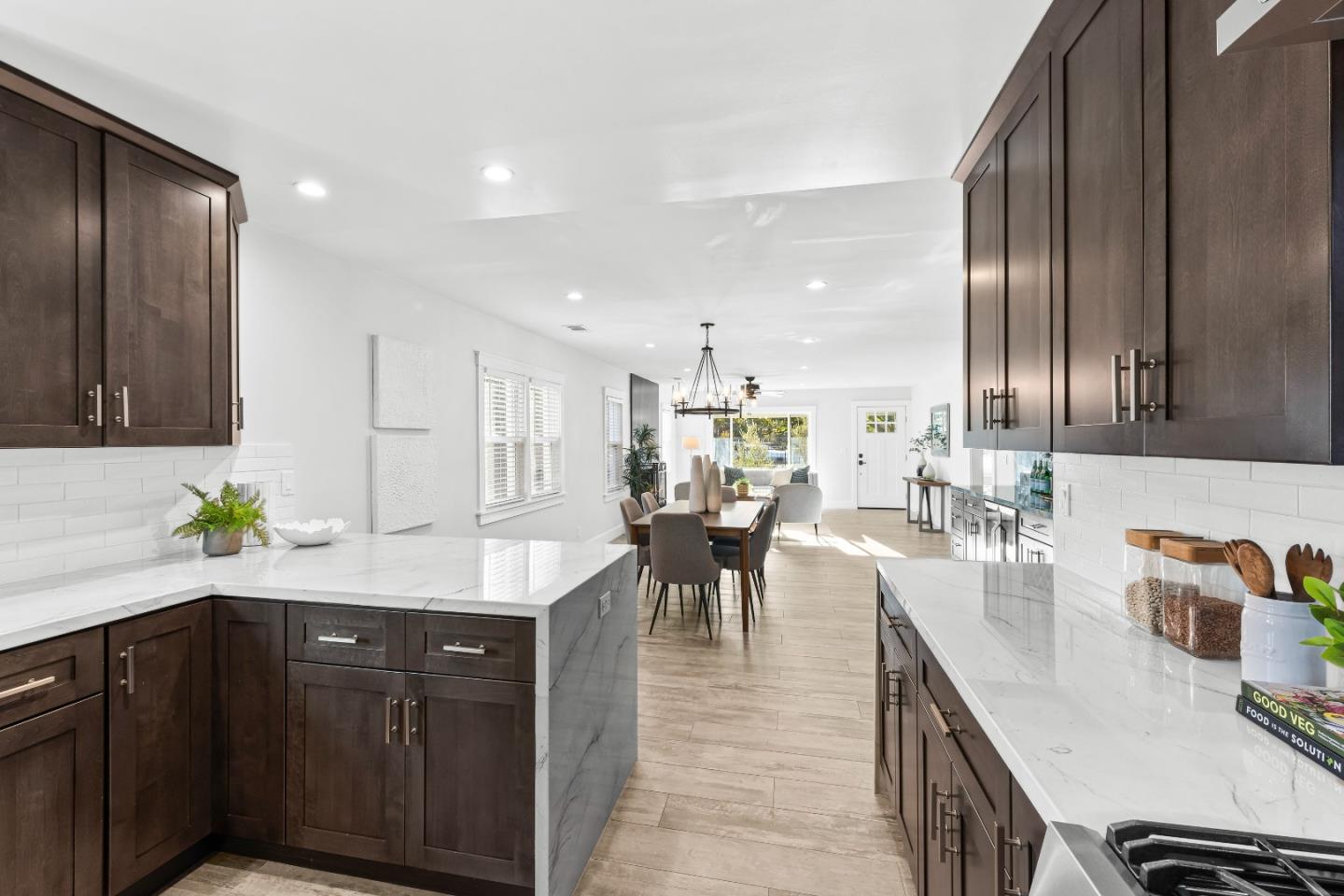 11840 Foothill Avenue