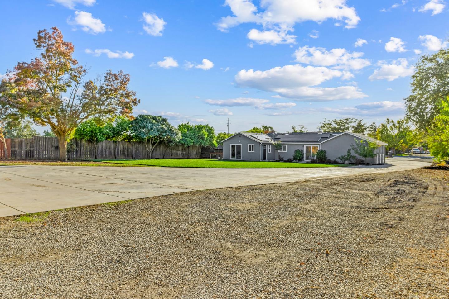 11840 Foothill Avenue