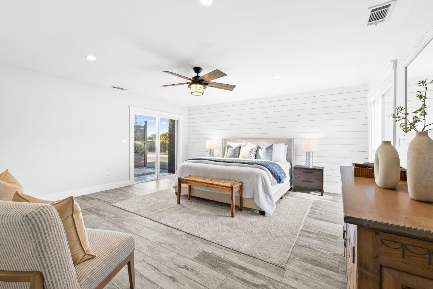 11840 Foothill Avenue