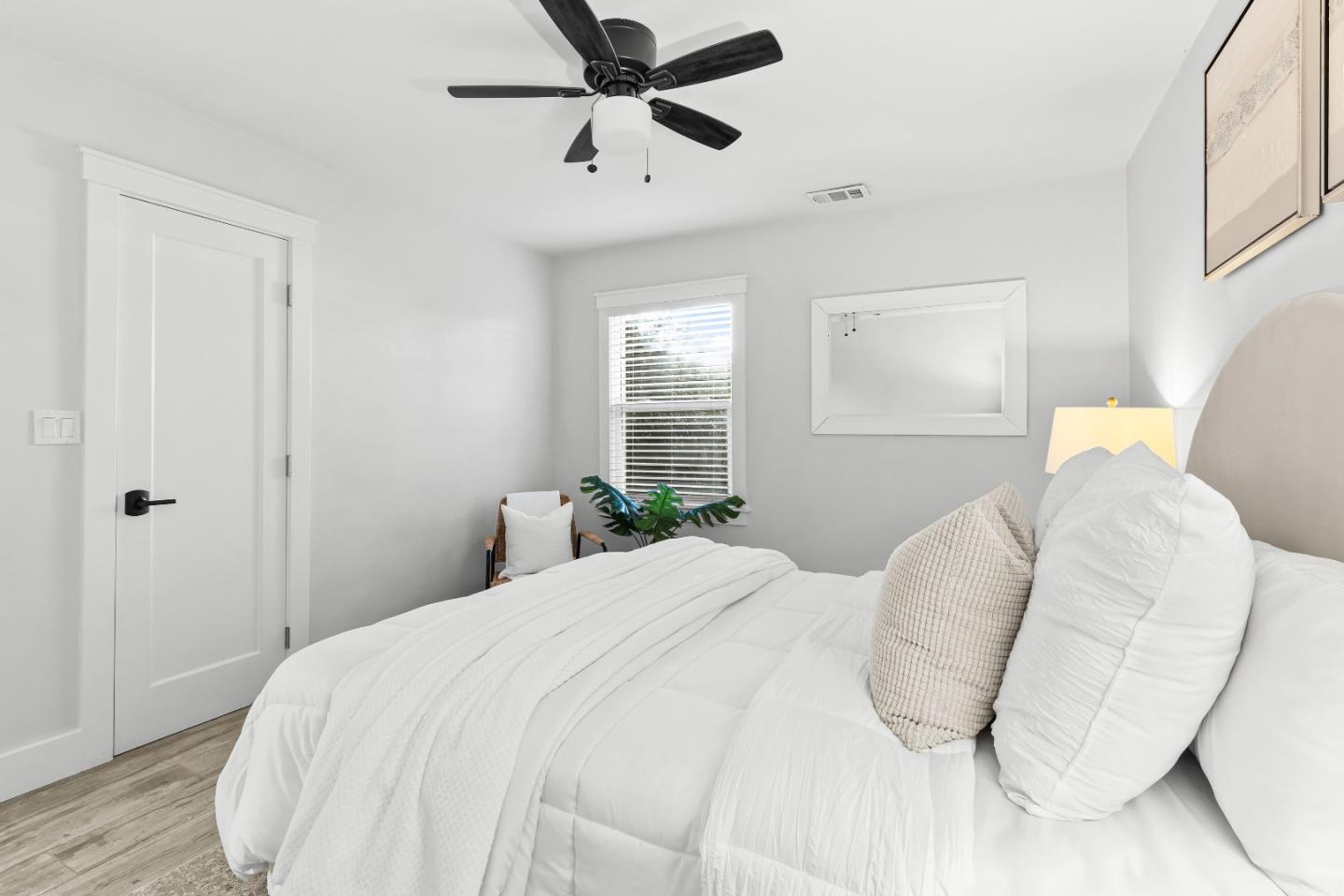 11840 Foothill Avenue