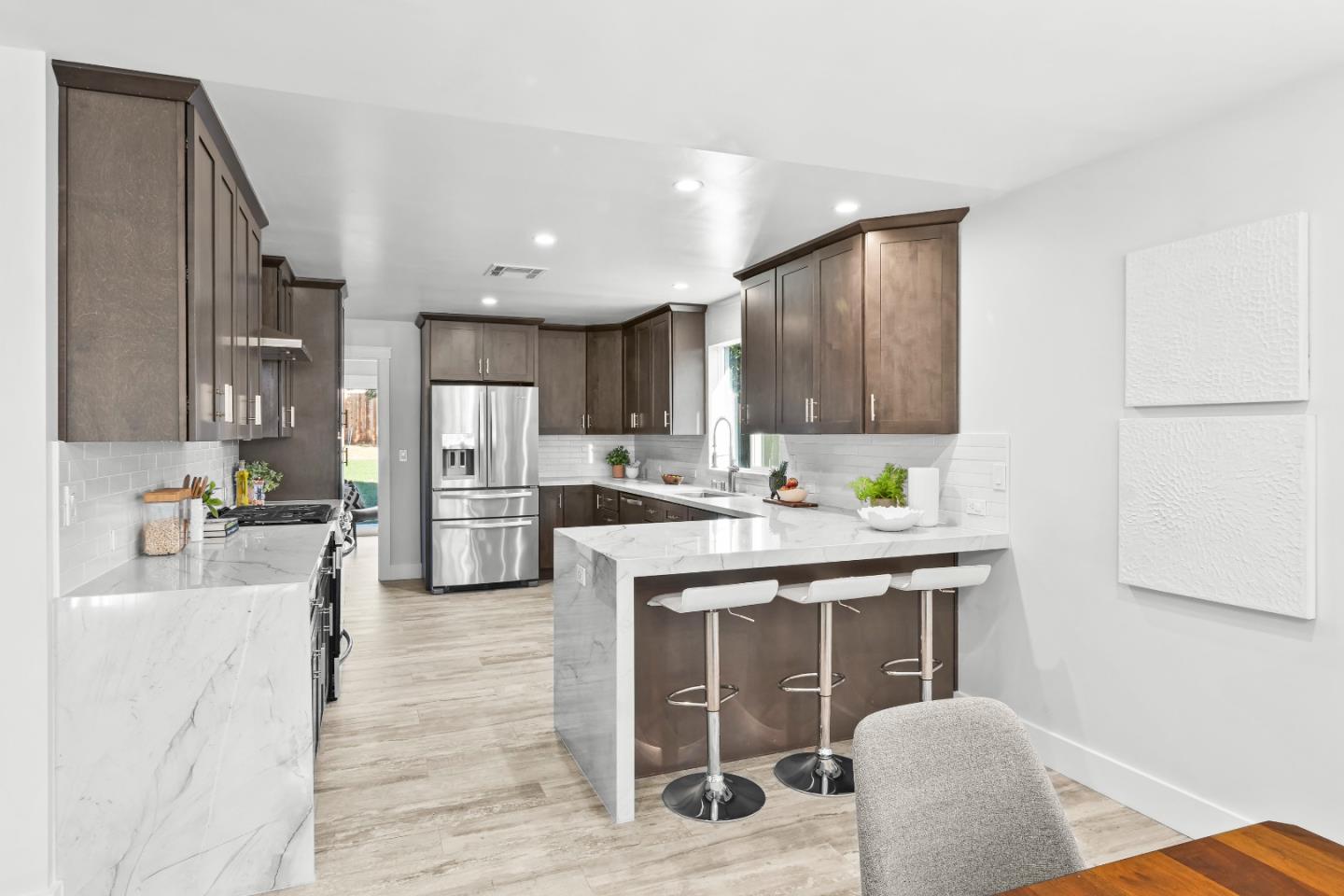 11840 Foothill Avenue