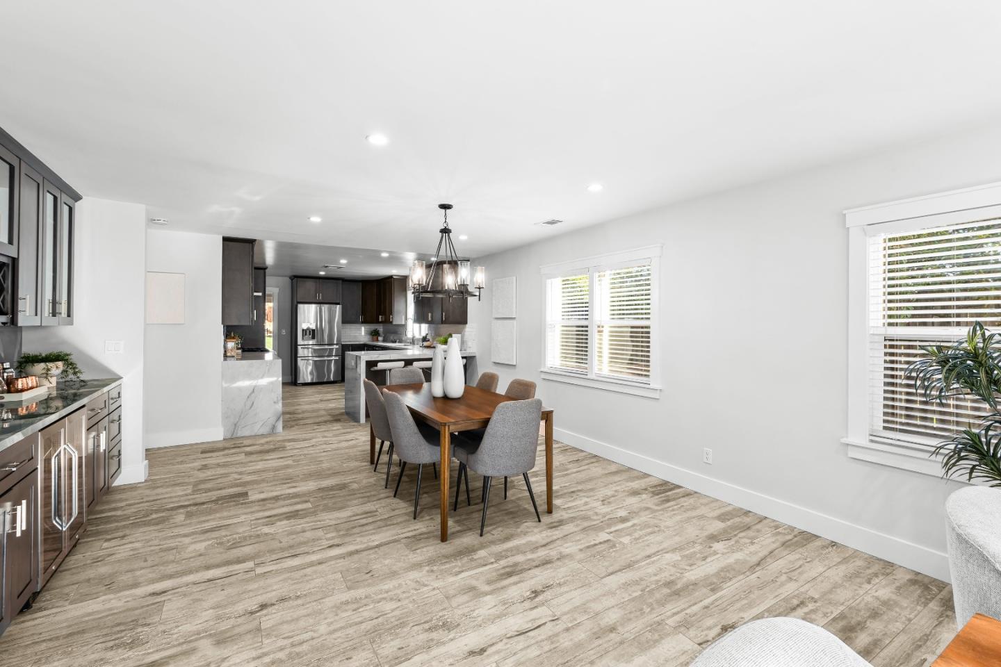 11840 Foothill Avenue