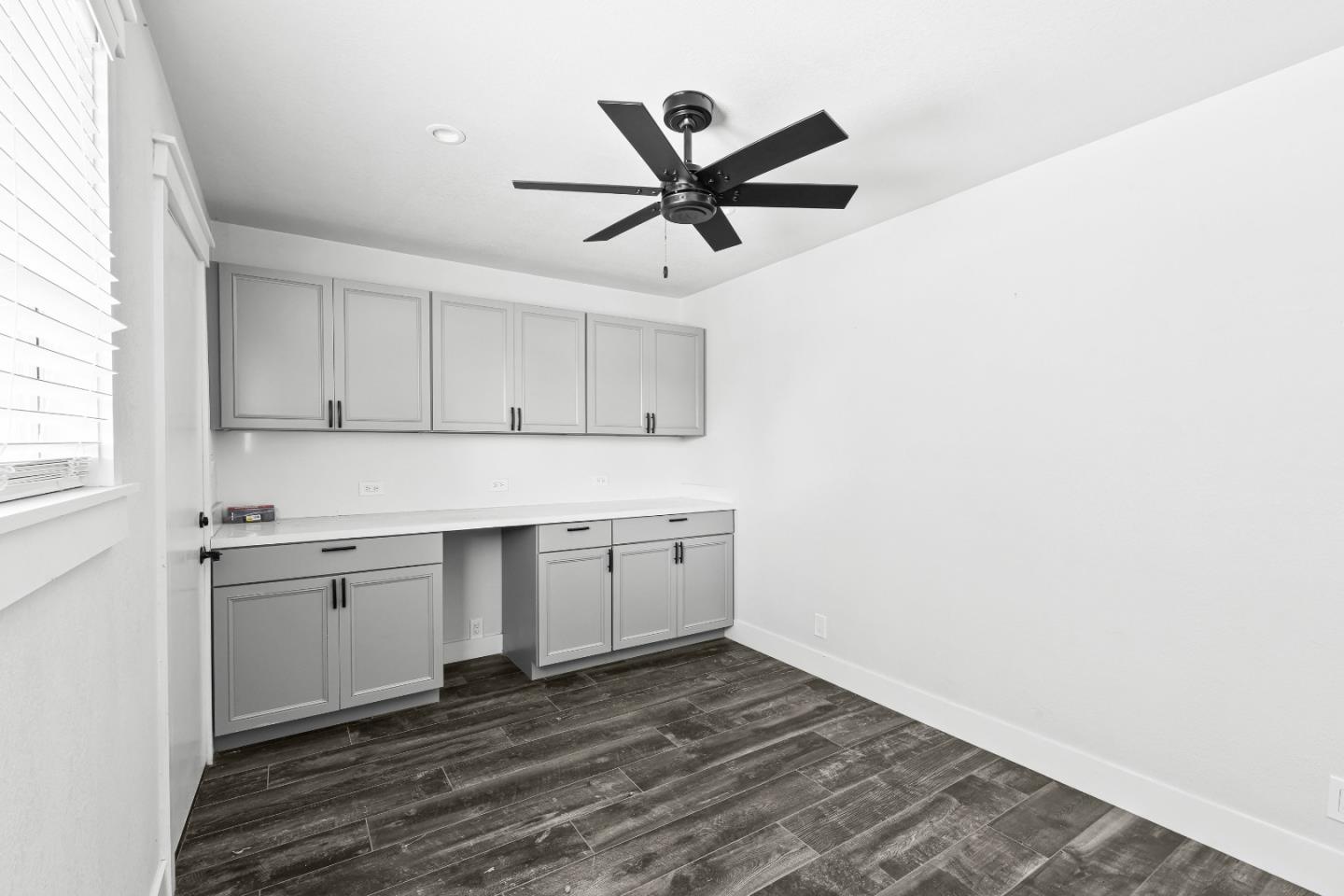 11840 Foothill Avenue