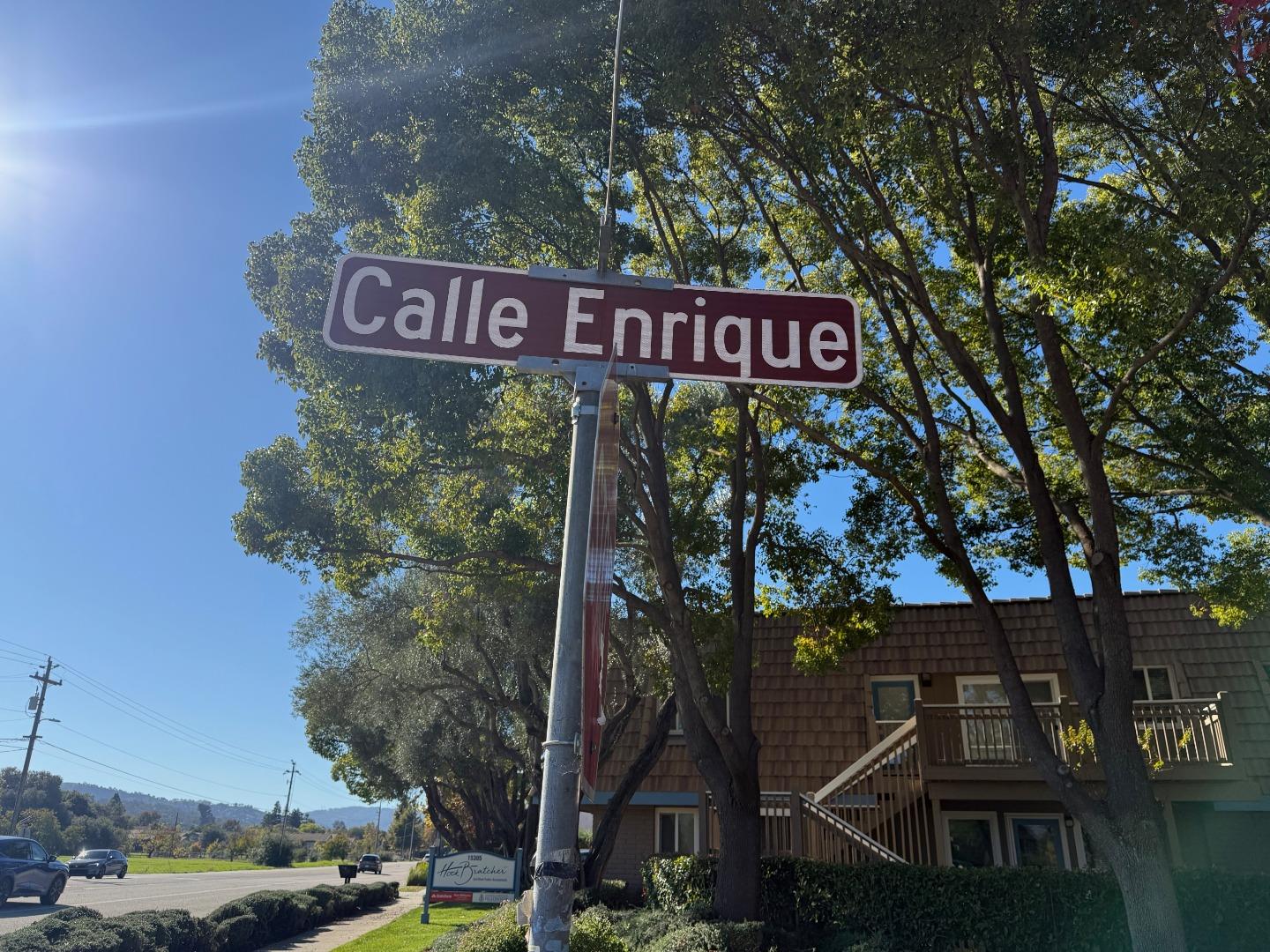 15300 Calle Enrique