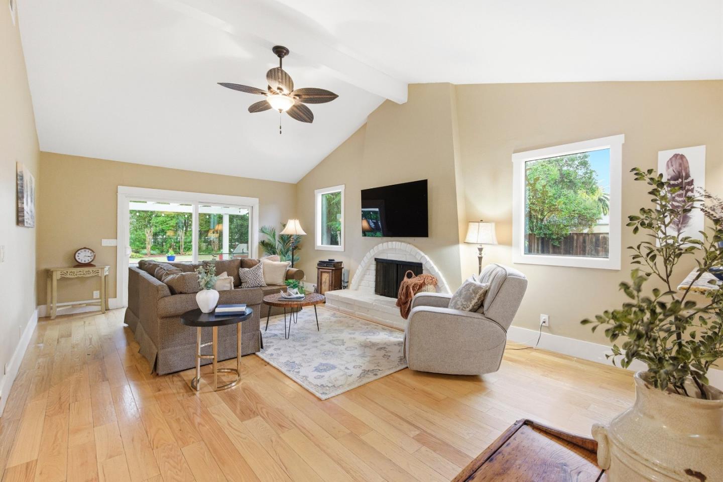 14660 Gallant Fox Way