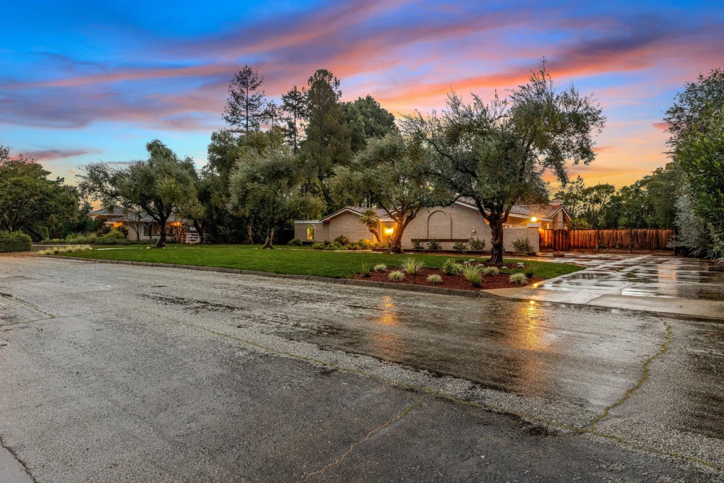 14660 Gallant Fox Way