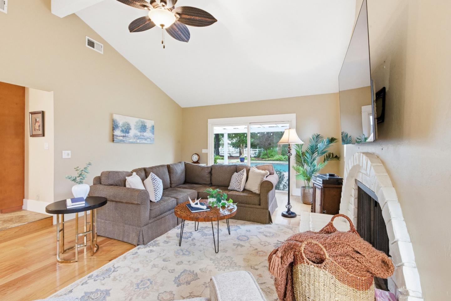 14660 Gallant Fox Way