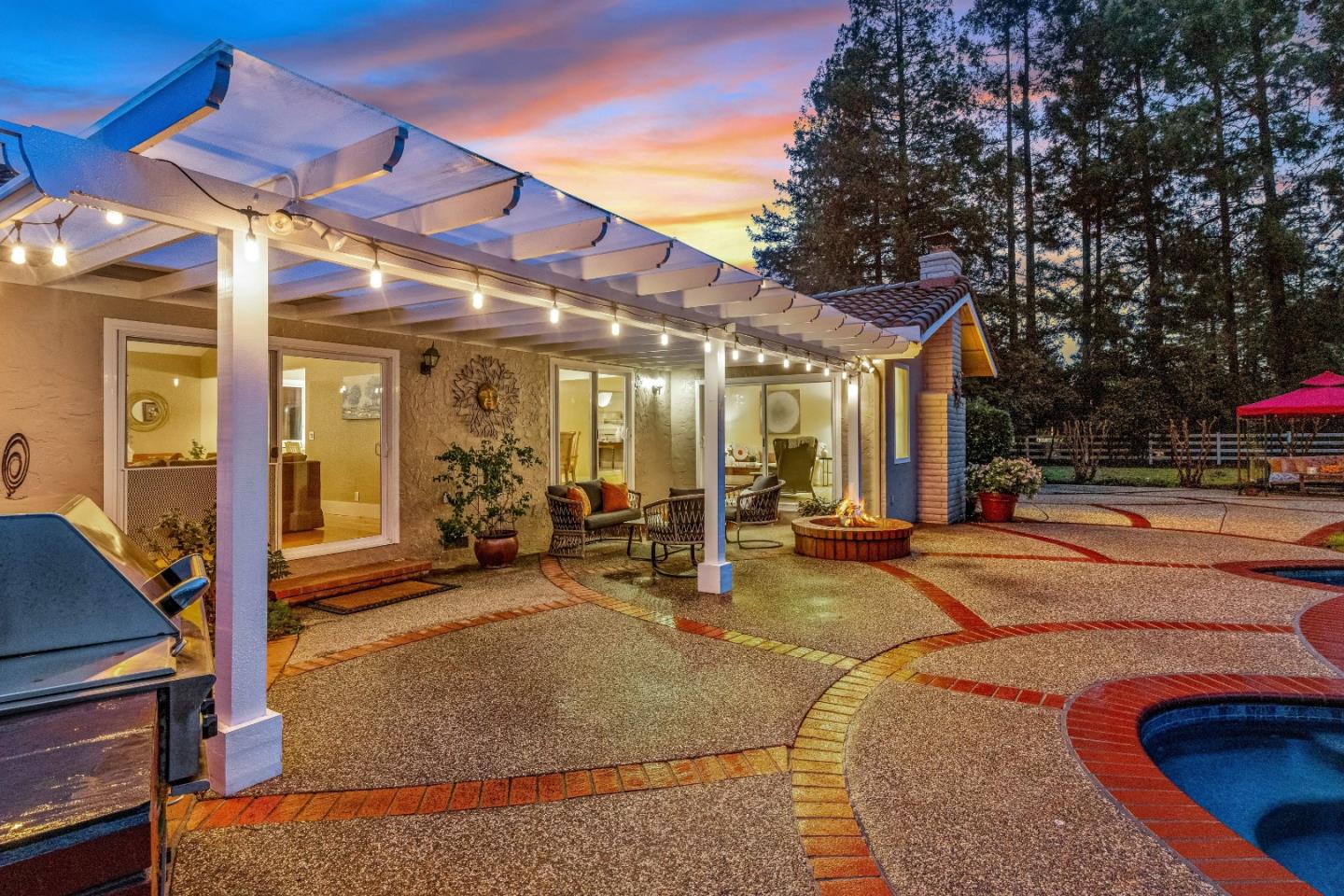 14660 Gallant Fox Way