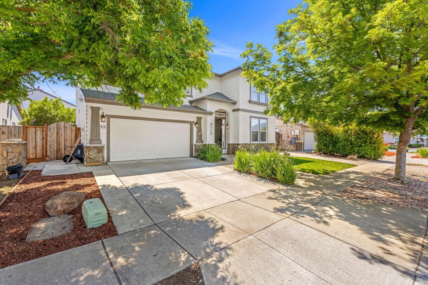 9110 Avezan Way