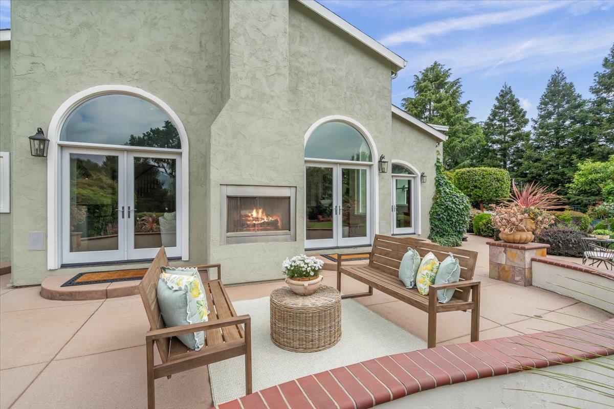 8859 Poppy LN