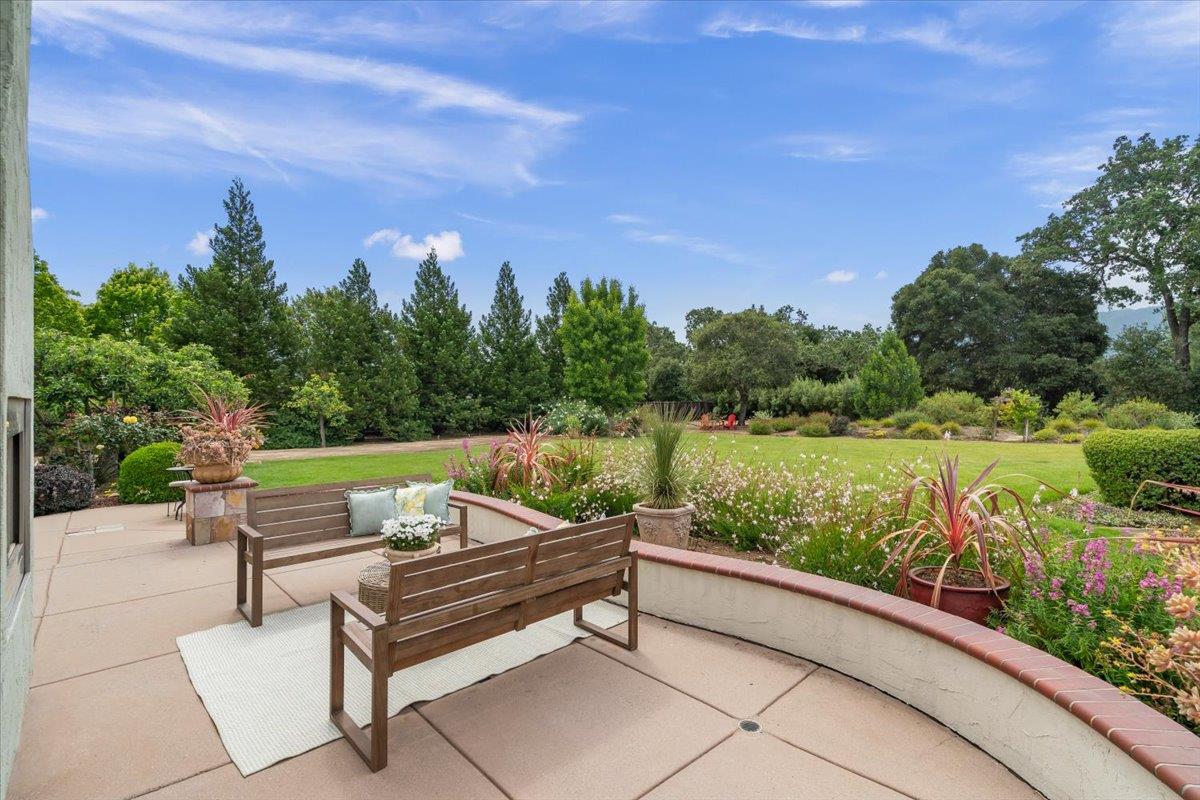 8859 Poppy LN