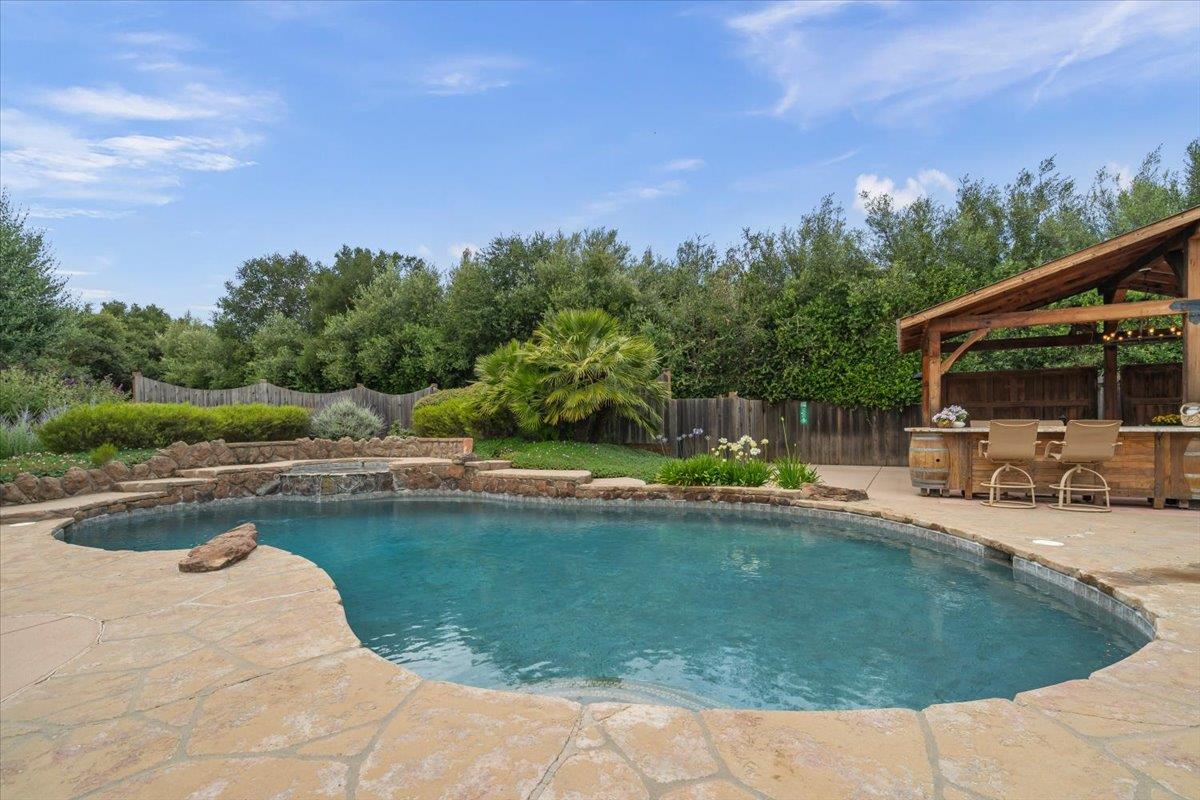 8859 Poppy LN