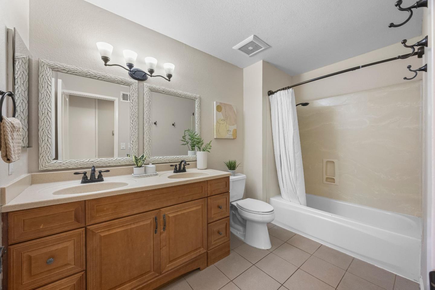 1439 Eagles Nest Lane