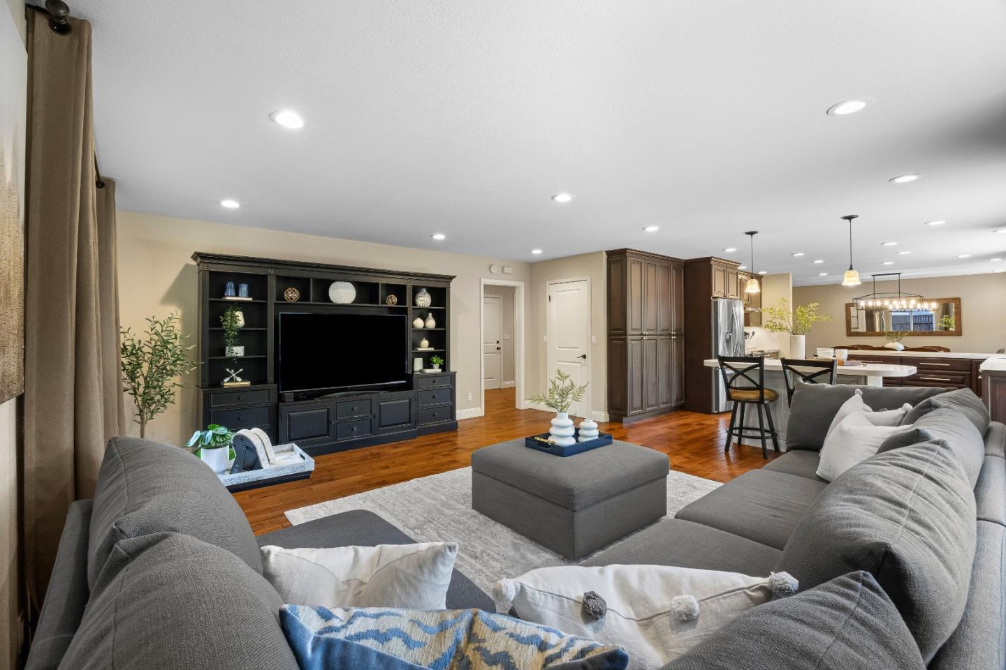 1439 Eagles Nest Lane