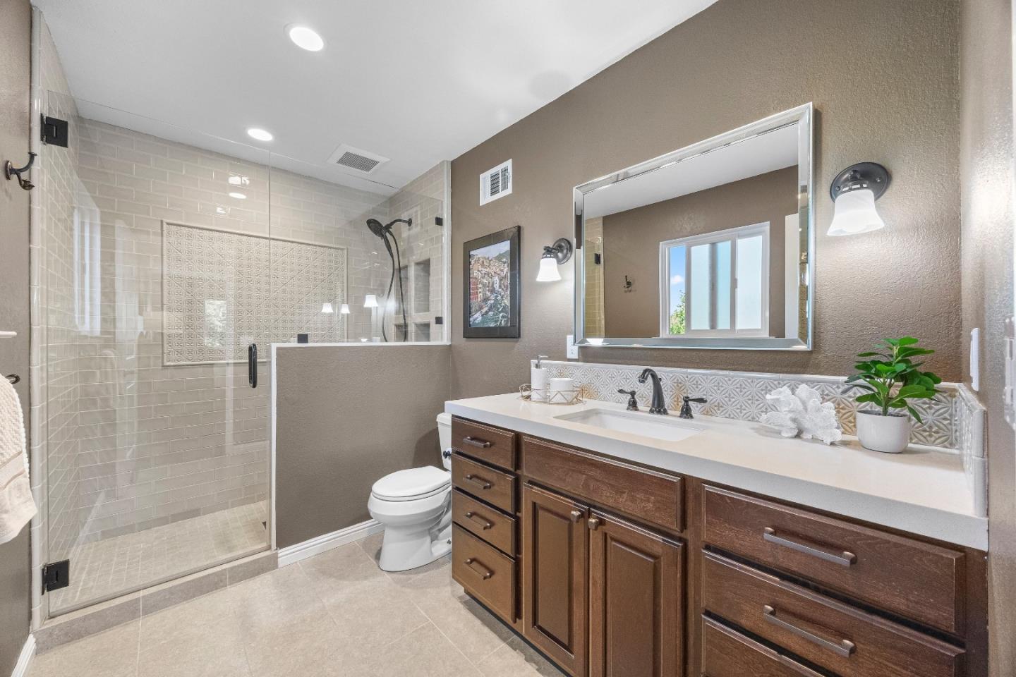 1439 Eagles Nest Lane