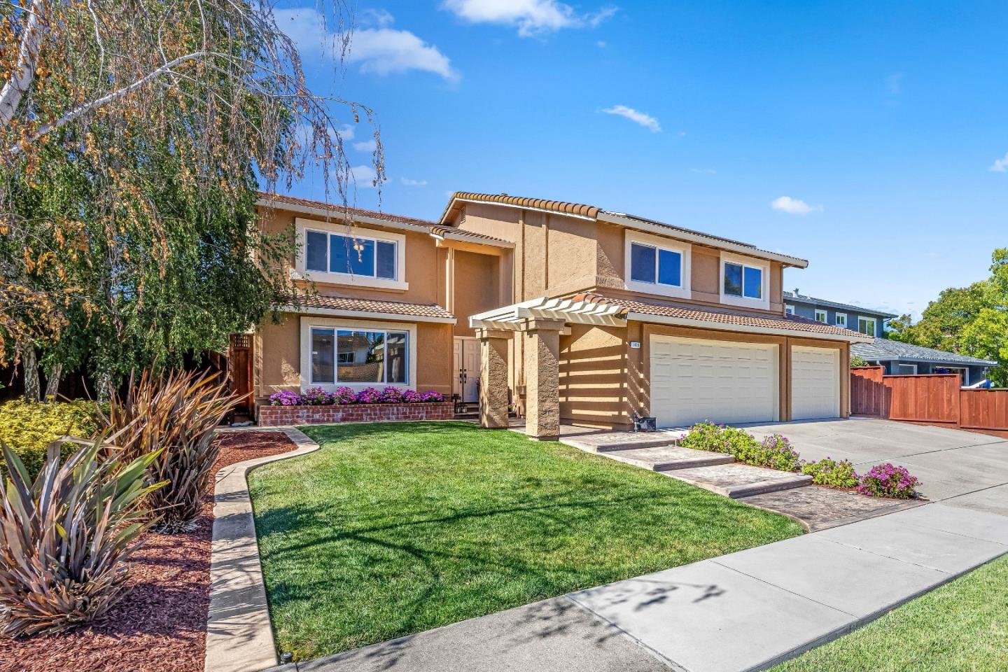 1439 Eagles Nest Lane