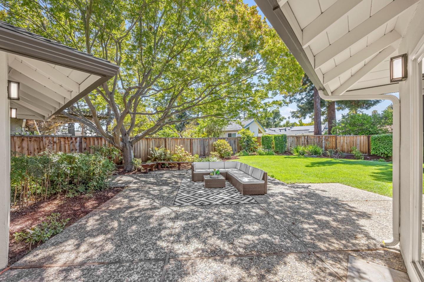22184 Via Camino CT